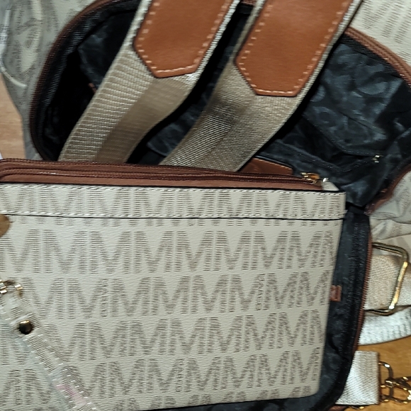 Signature Beige and Brown Backpack Set BAG main image 16
